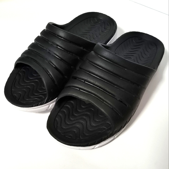 Avia Women Athletic Slides / Size 8 - Picture 6 of 6